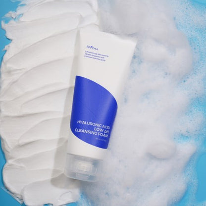 Isntree Hyaluronic Acid Low-pH Cleansing Foam 150ml